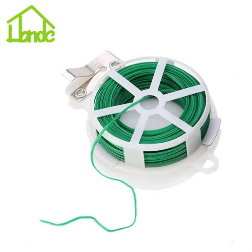 Plastist keerdlipsurull koos lõikuriga